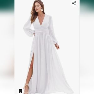 Beautiful white dress !!!! New never worn.